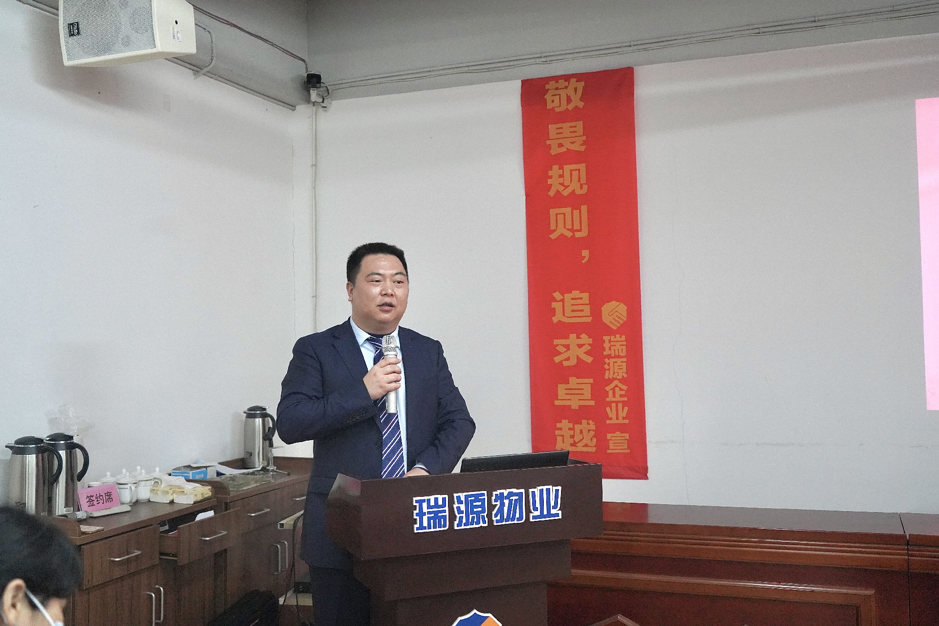 1674023740209434.jpg 1674023740209434.jpg